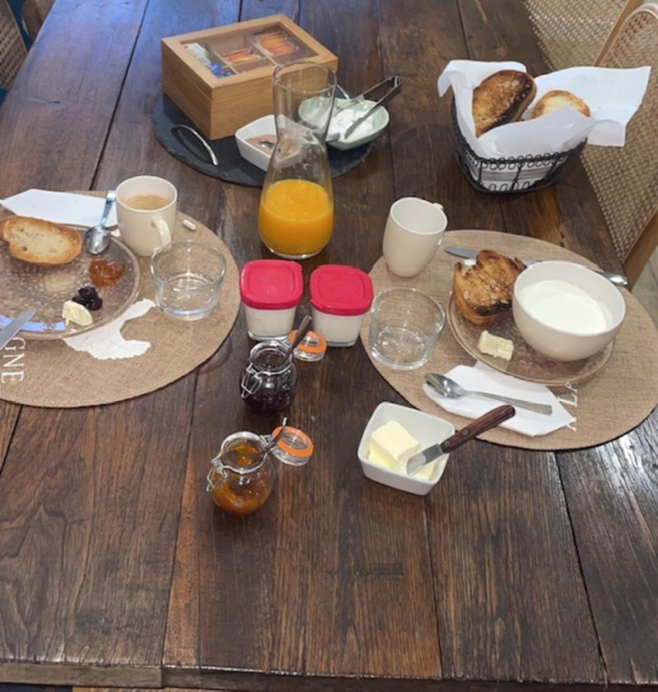 La Grange Du Contoures Bed & Breakfast Castanet  Bagian luar foto